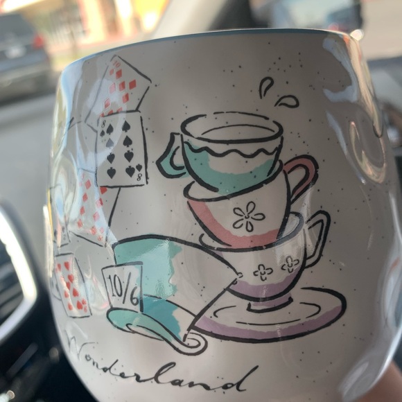 Disney Alice in Wonderland coffee mug - Picture 4 of 5